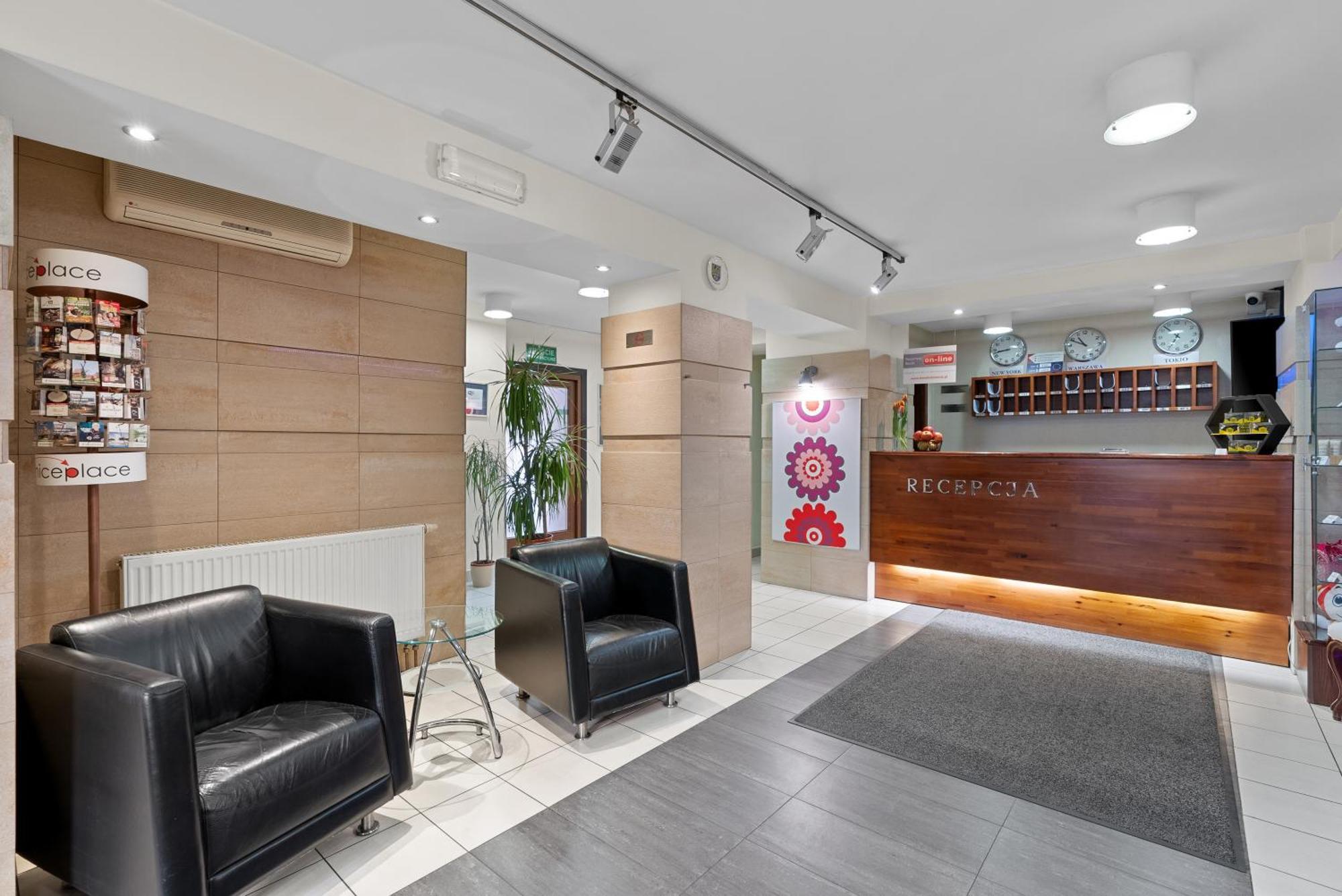 Hotel Diament Economy Gliwice Esterno foto