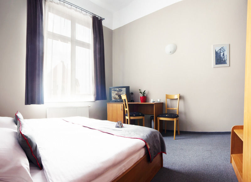Hotel Diament Economy Gliwice Esterno foto