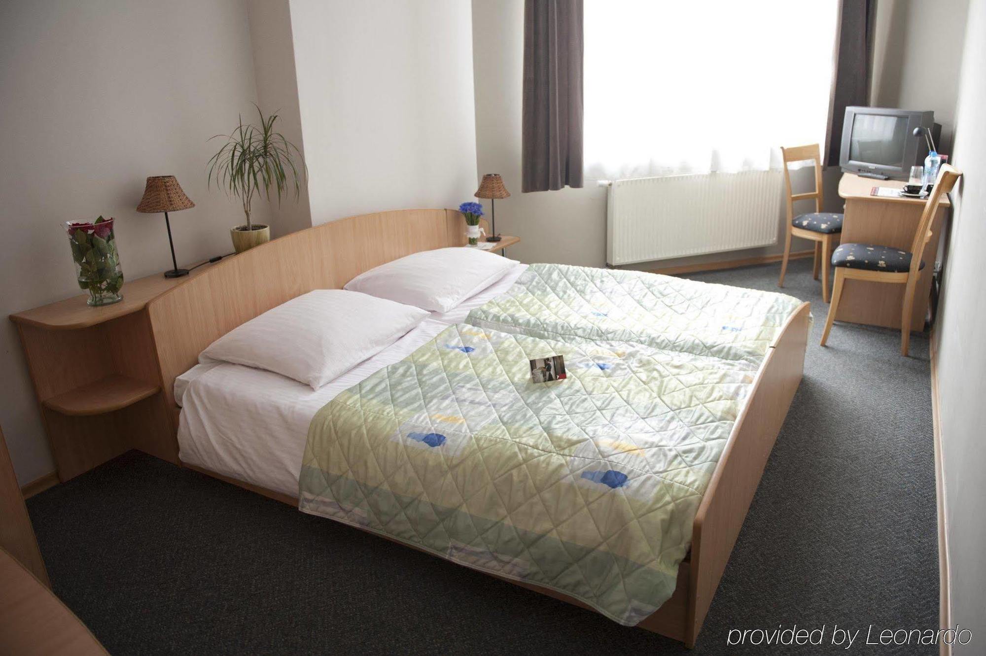 Hotel Diament Economy Gliwice Esterno foto